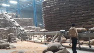 bag stacker with horizontal mover