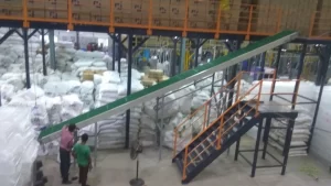 Inclined-Conveyor-mezzanine