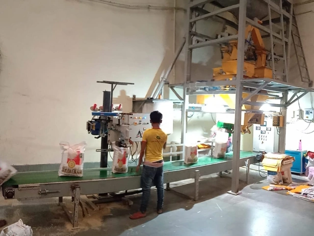 weighing and bagging systems for warehouses